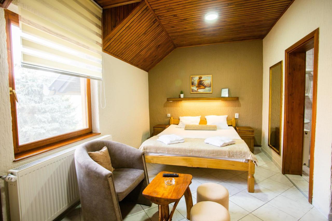 Guest House Vila Alexandar Палич Екстер'єр фото
